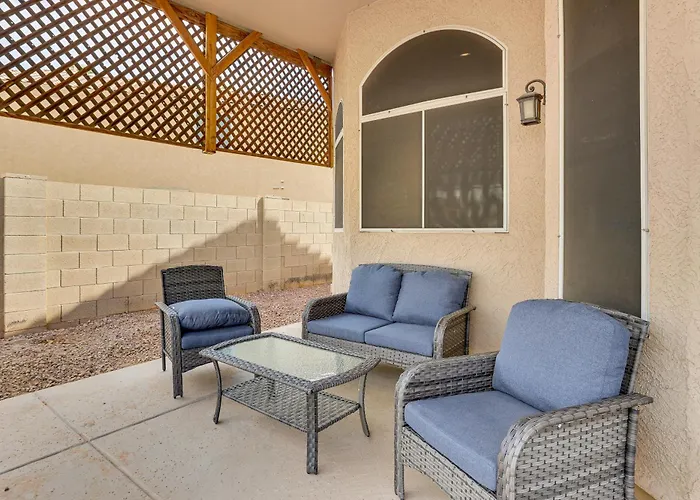 Holiday home Game & Backyard Oasis: Group Getaway