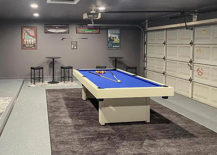 Game & Backyard Oasis: Group Getaway * Avondale